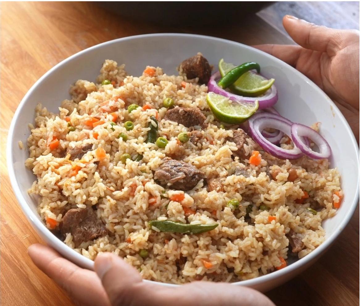 সিলেটি আখনি বিরিয়ানি